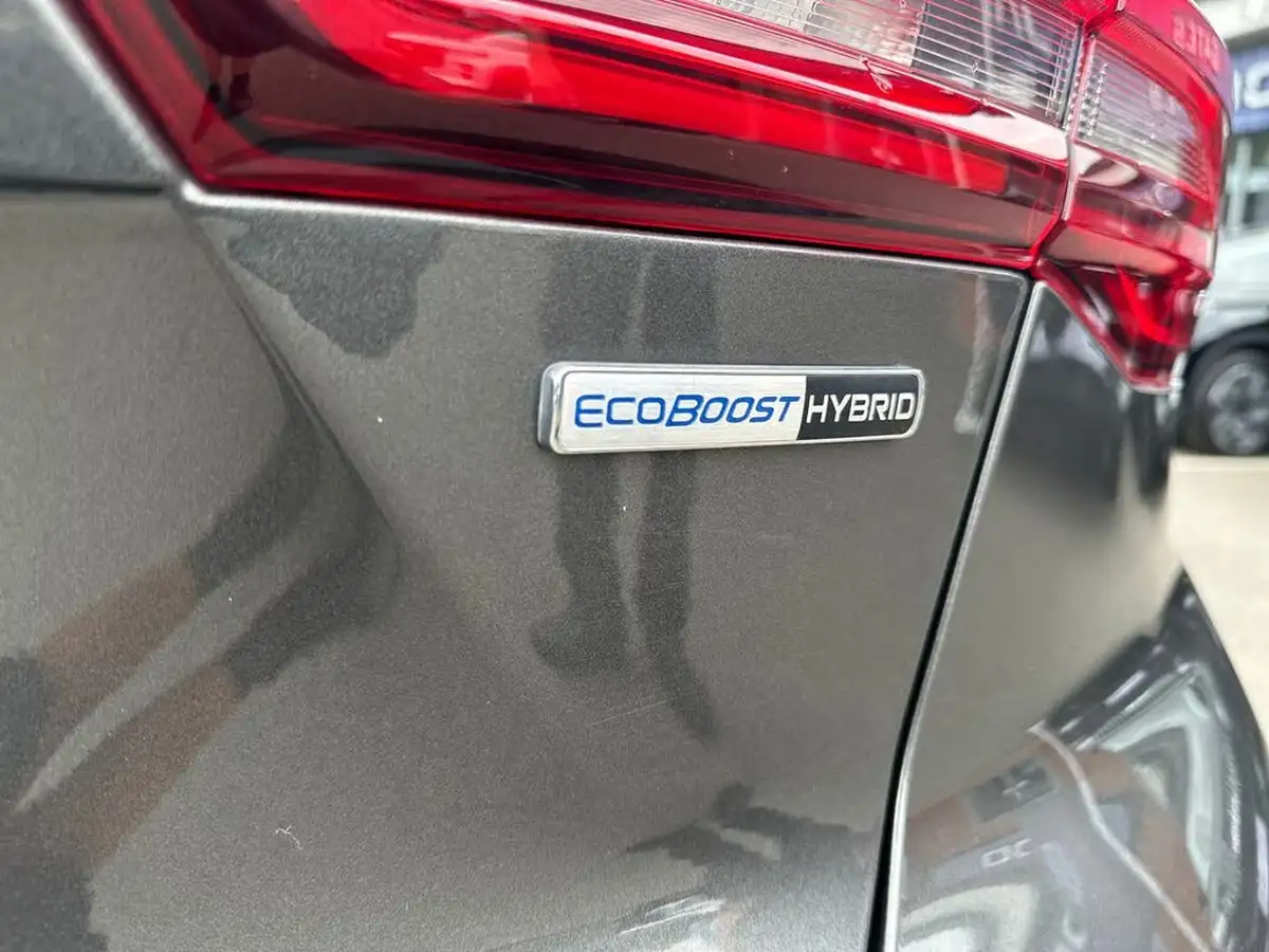2022-ford-focus-10t-active-vignale-125ps-hybrid-mhev-hatchback-powershift-big-35