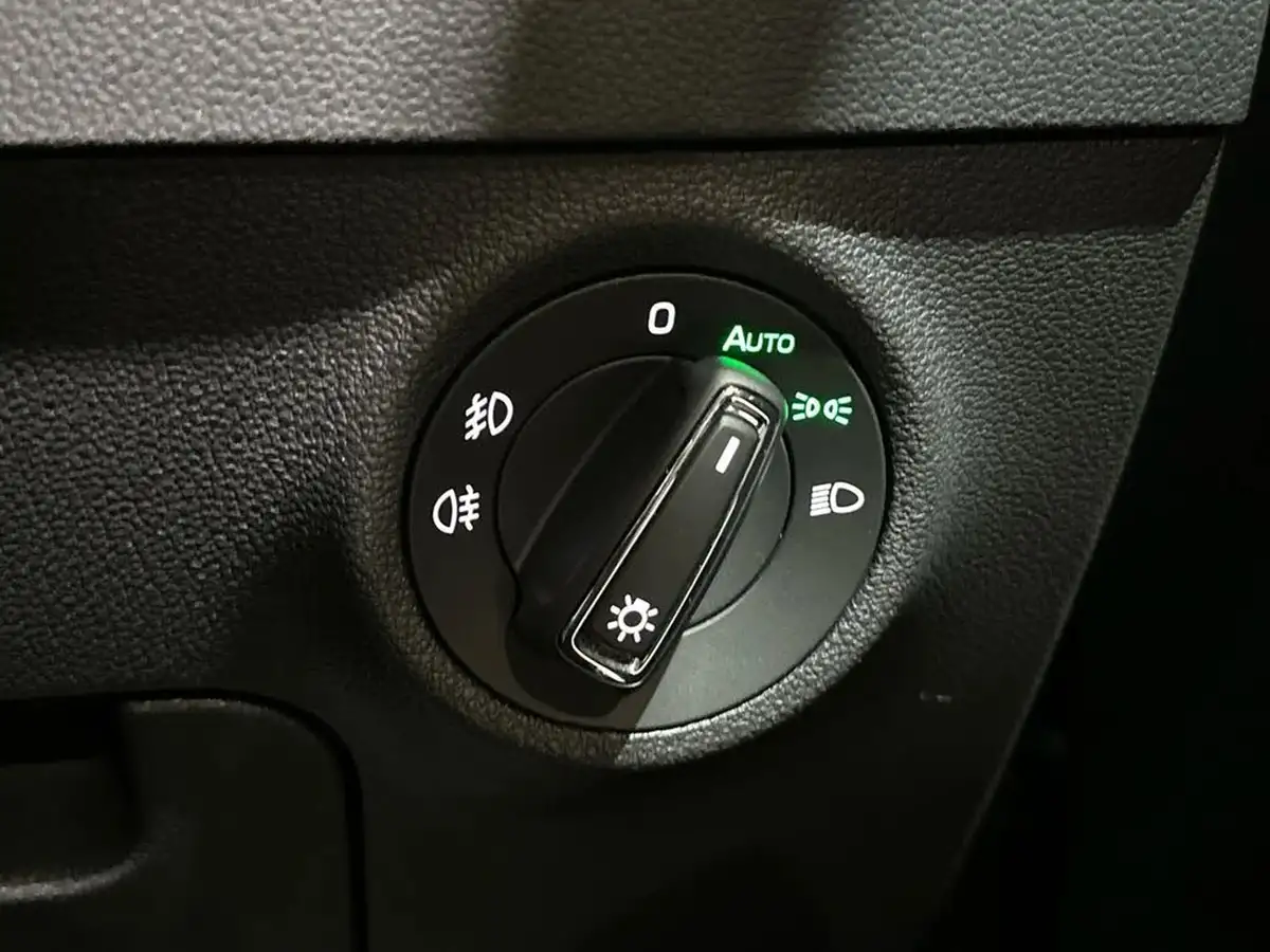 2023-skoda-karoq-15-tsi-se-l-dsg-big-40