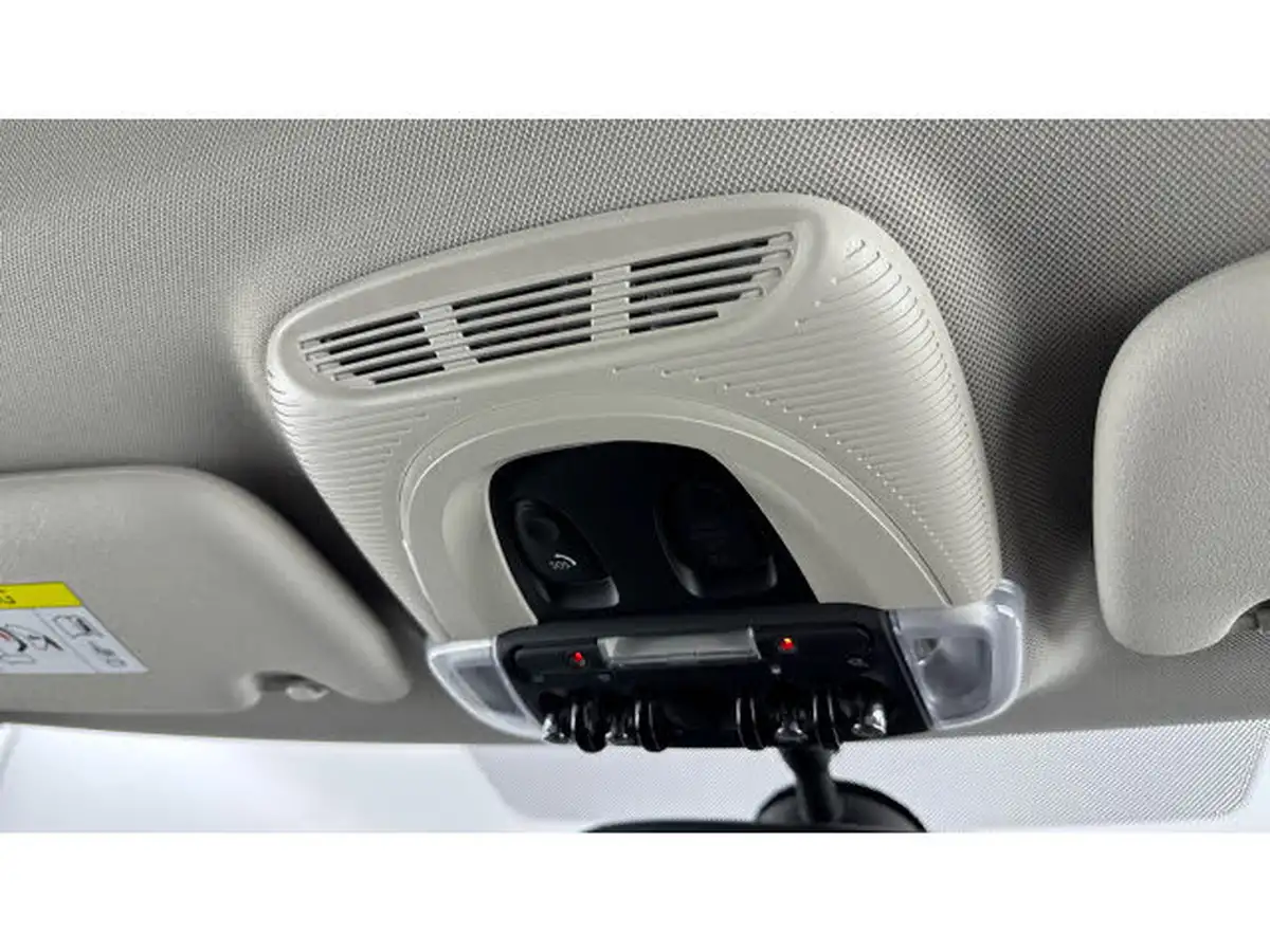 2022-mini-cooper-15-one-classic-5d-big-31
