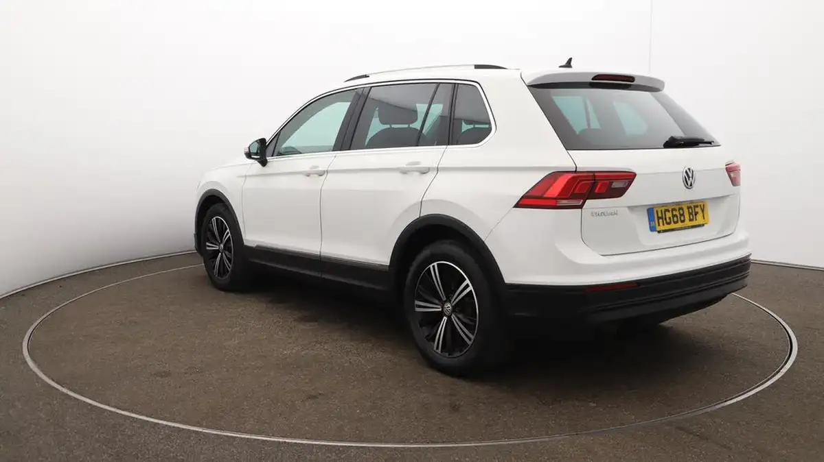 2018-volkswagen-tiguan-14-tsi-se-navigation-125ps-ss-big-61