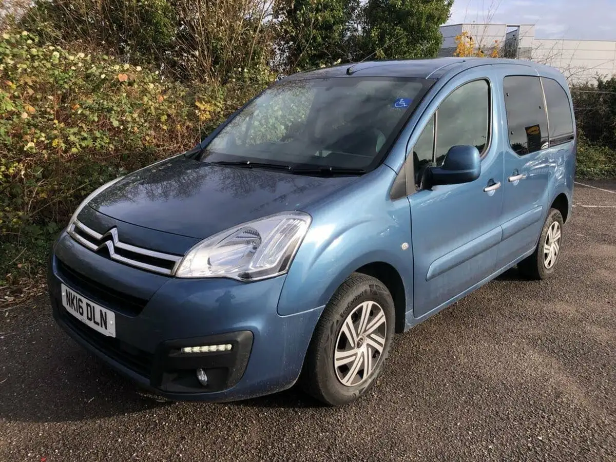 2016-citroen-berlingo-16bluehdi-multispace-feel-edition-102ps-ss-etg6-big-16