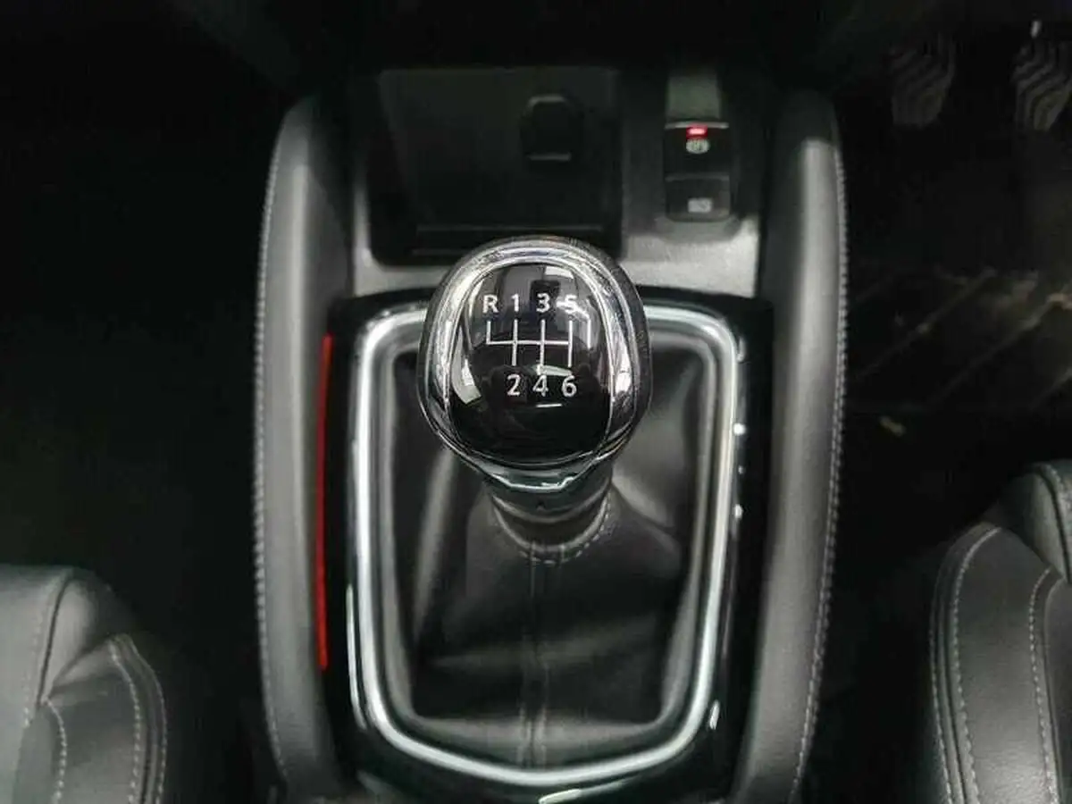 2019-nissan-qashqai-13-dig-t-tekna-140ps-big-17