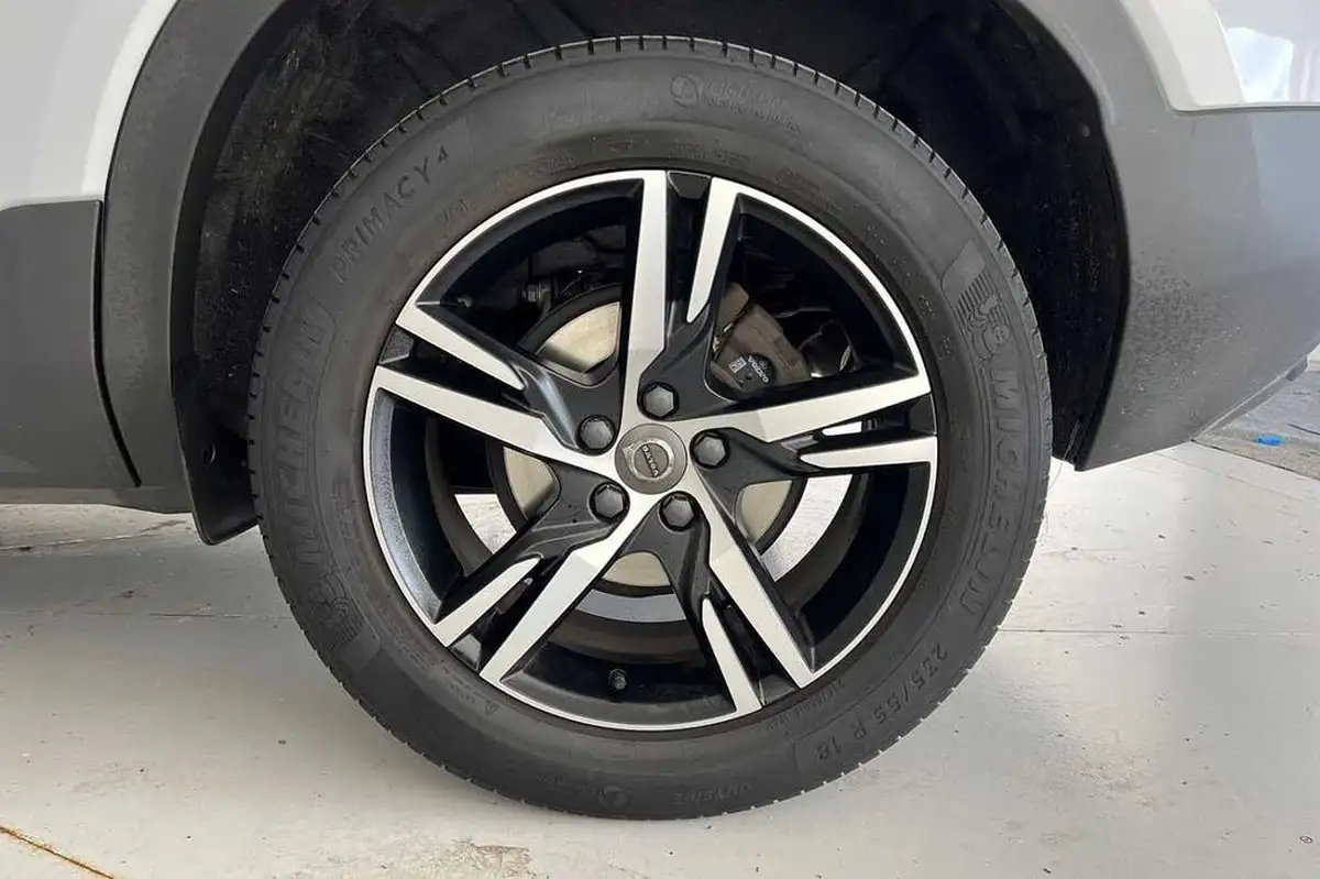 2021-volvo-xc40-15-t3-r-design-161bhp-big-24