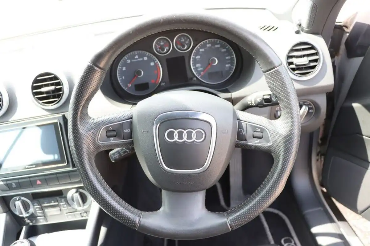 2013-audi-a3-cabriolet-18-tfsi-sport-final-edition-big-17