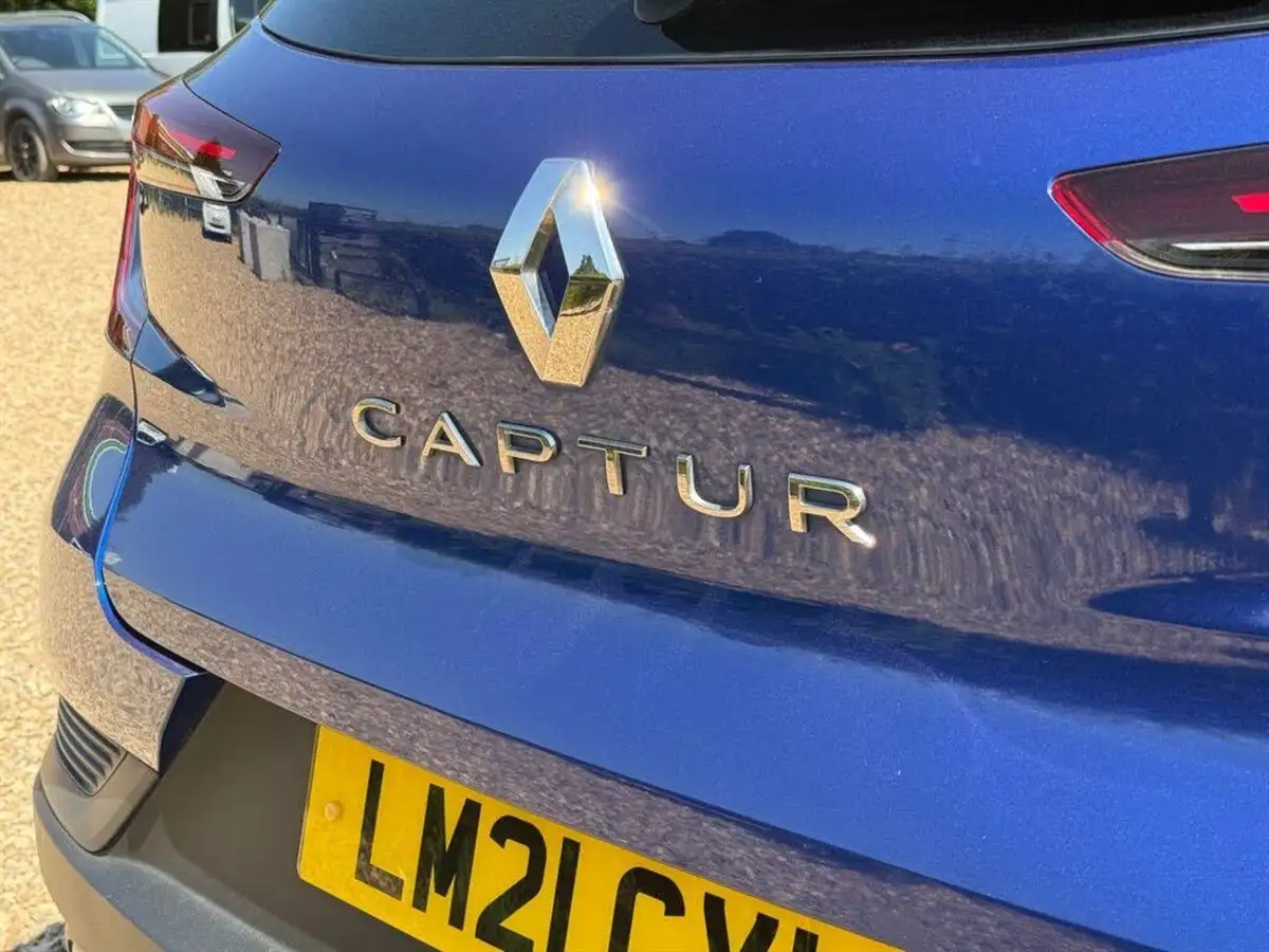 2021-renault-captur-13-tce-iconic-140ps-big-12