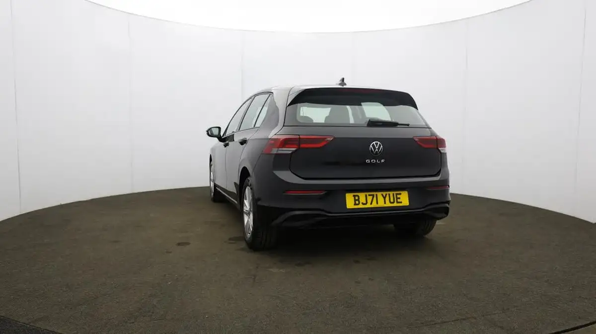 2021-volkswagen-golf-15-tsi-life-130ps-hatchback-big-31