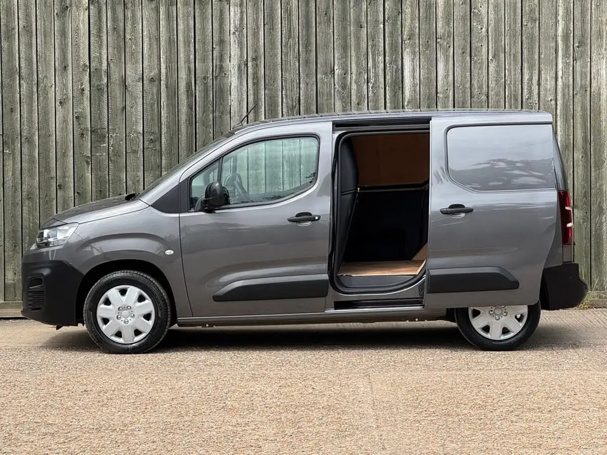 2022-citroen-berlingo-15bluehdi-1000-enterprise-pro-100pseu6d-big-8