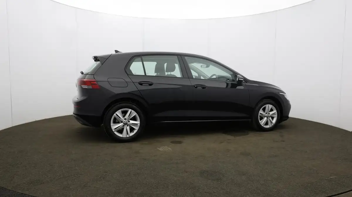 2021-volkswagen-golf-15-tsi-life-130ps-hatchback-big-55