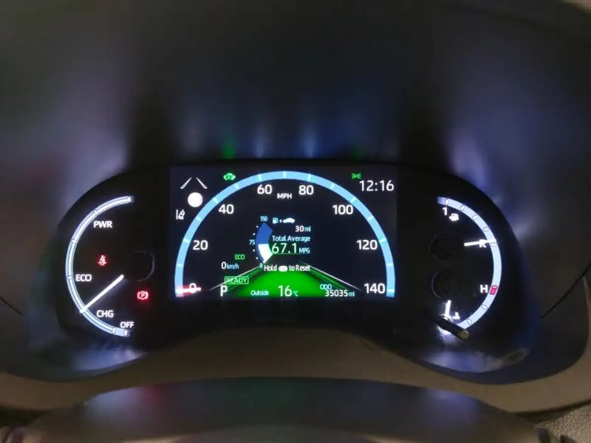 2022-toyota-yaris-15-vvt-i-design-panoramic-roof-big-18