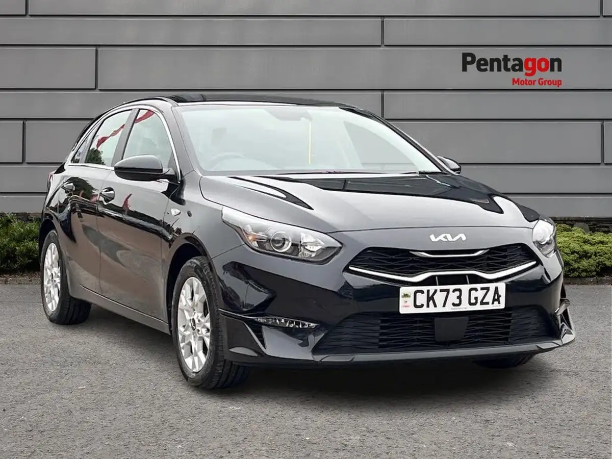 2023-kia-ceed-15-t-gdi-2-158bhp-hatchback-big-0