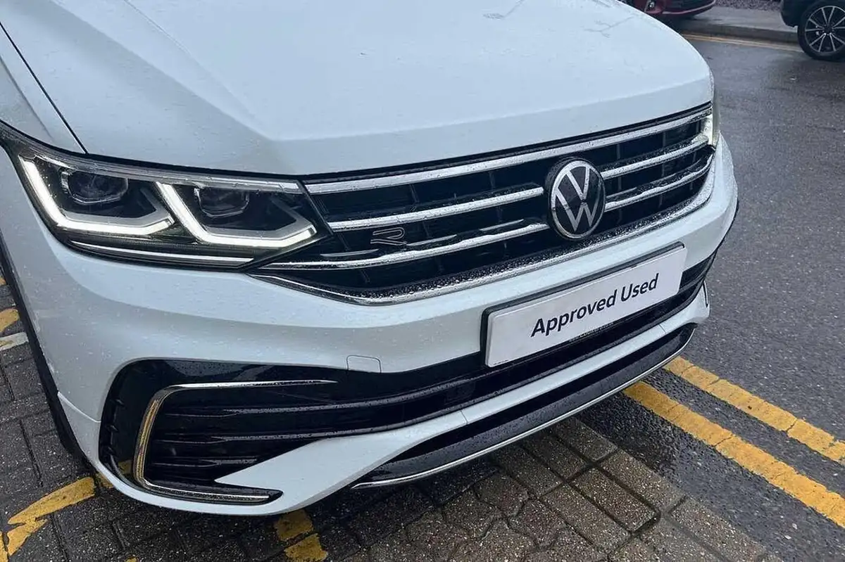 2022-volkswagen-tiguan-20tdi-r-line-edition-big-23