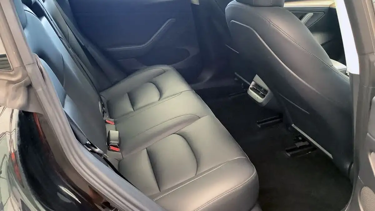 2021-tesla-model-3-e-standard-plus-big-11