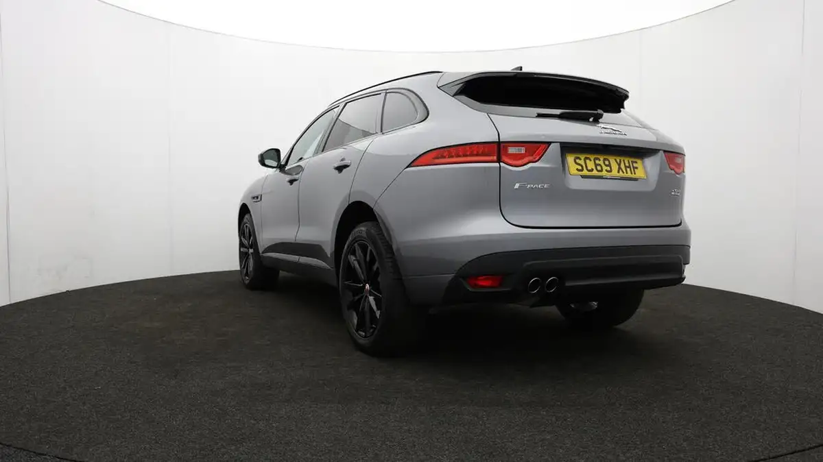 2020-jaguar-f-pace-20-i4d-chequered-flag-180ps-big-74
