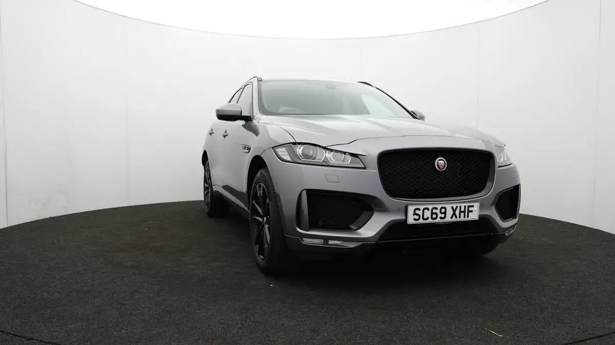 2020-jaguar-f-pace-20-i4d-chequered-flag-180ps-big-46