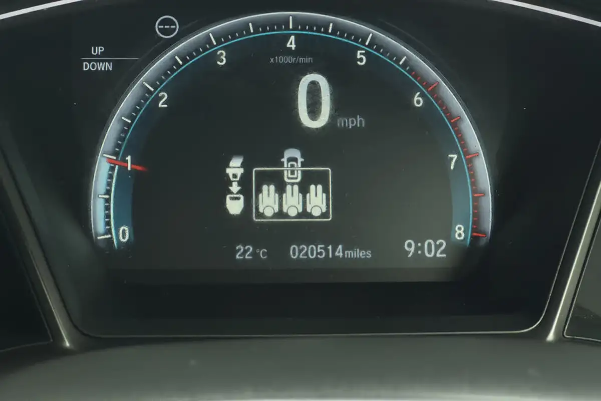 2017-honda-civic-10-vtec-turbo-sr-big-14
