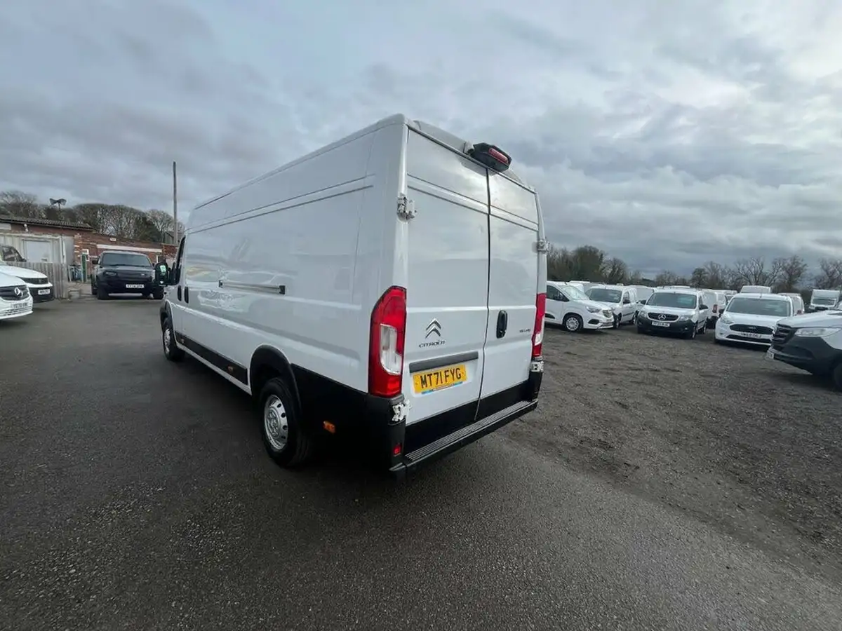 2022-citroen-relay-22bluehdi-35-l4h2-heavy-enterprise-140eu6dt-big-5