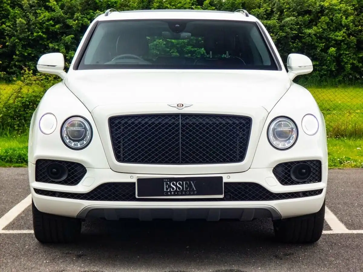 2019-bentley-bentayga-40-v8-big-2
