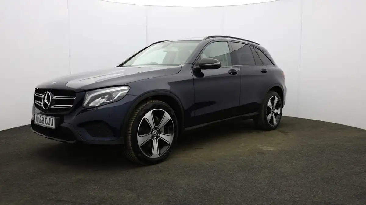 2018-mercedes-benz-glc-class-21d-glc220d-urban-edition-big-2