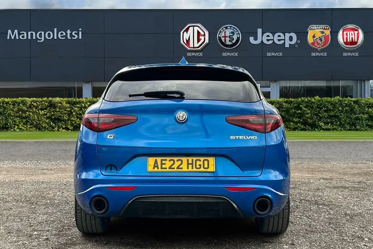 2022-alfa-romeo-stelvio-20-veloce-big-6