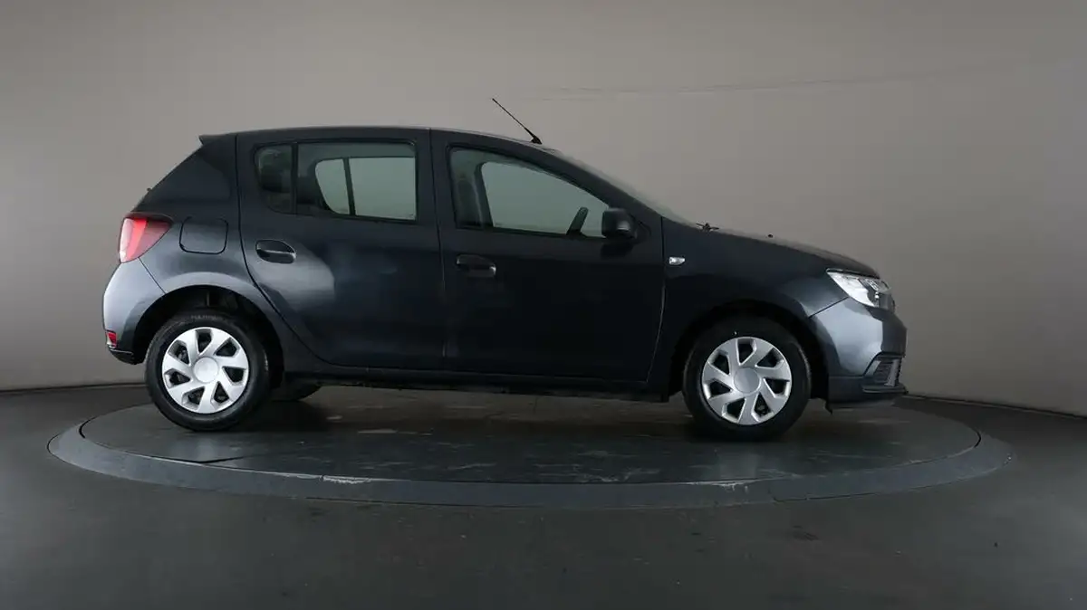 2019-dacia-sandero-10-sce-essential-big-8