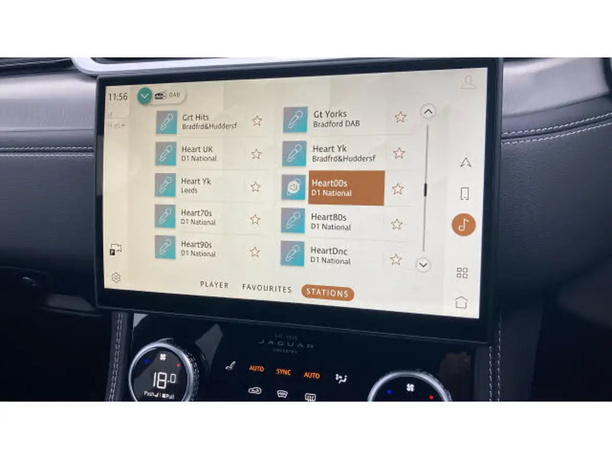 2024-jaguar-f-pace-20-d200-r-dynamic-s-big-35