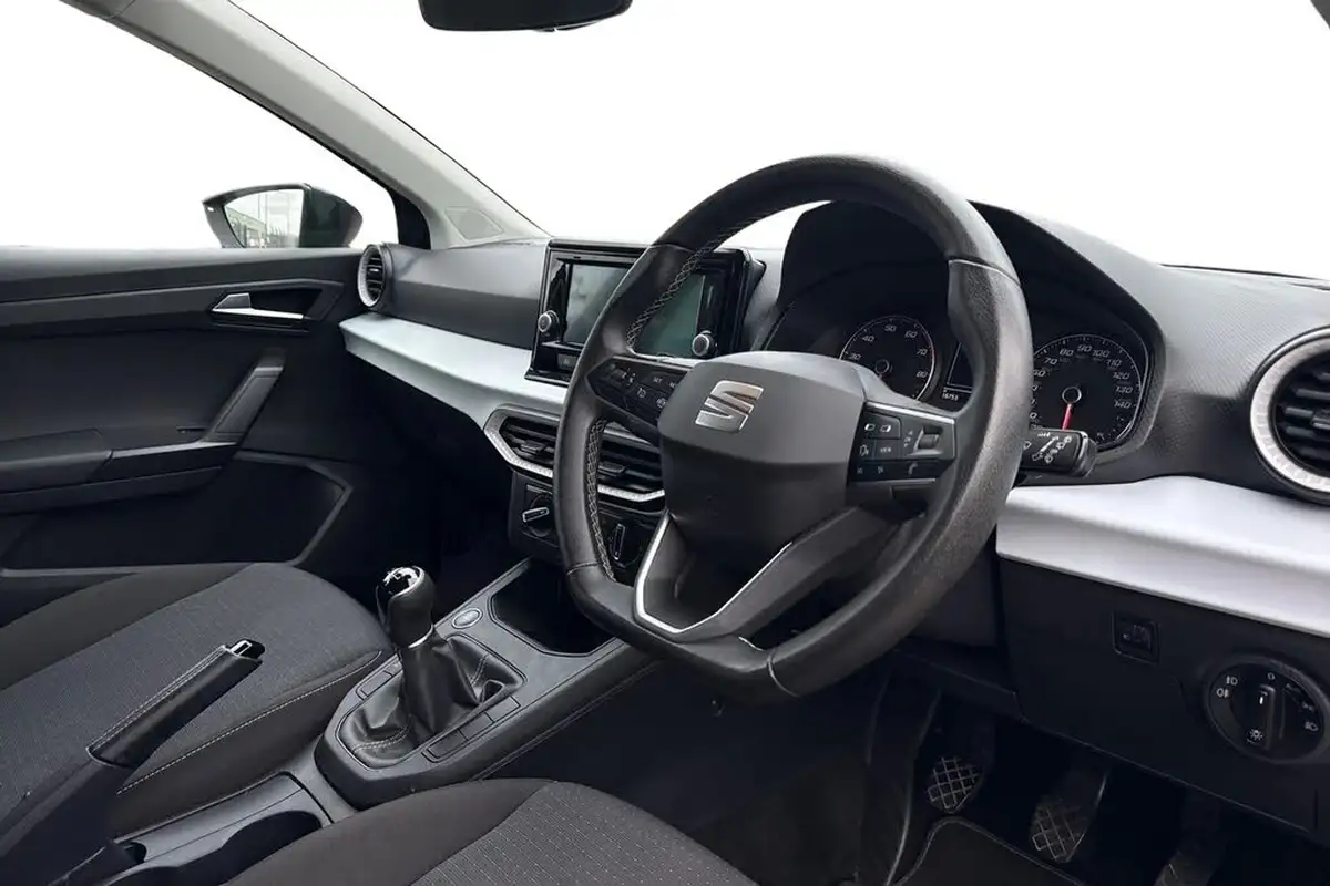 2022-seat-ibiza-10-tsi-se-edition-big-13