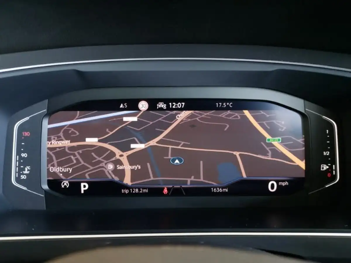 2023-volkswagen-tiguan-allspace-15-tsi-life-big-16