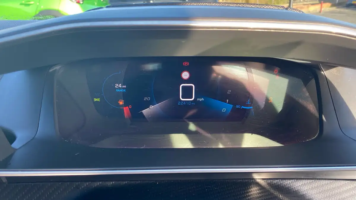 2021-peugeot-208-12-puretech-gt-premium-100bhp-big-12