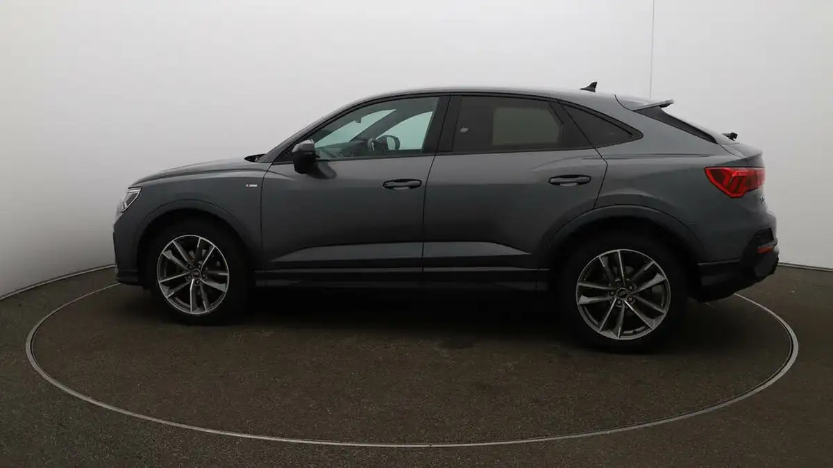 2022-audi-q3-15-35-tfsi-black-edition-cod-sportback-s-tronic-big-56