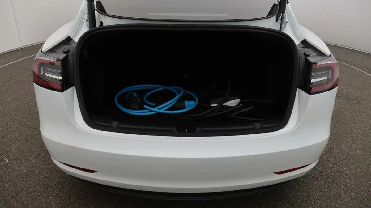 2021-tesla-model-3-e-long-range-4x4-big-17