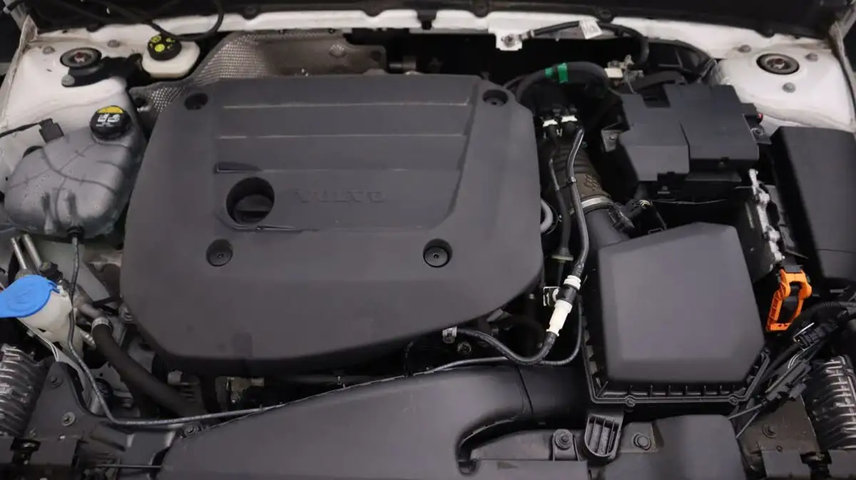 2022-volvo-xc40-20-b4-inscription-awd-big-18