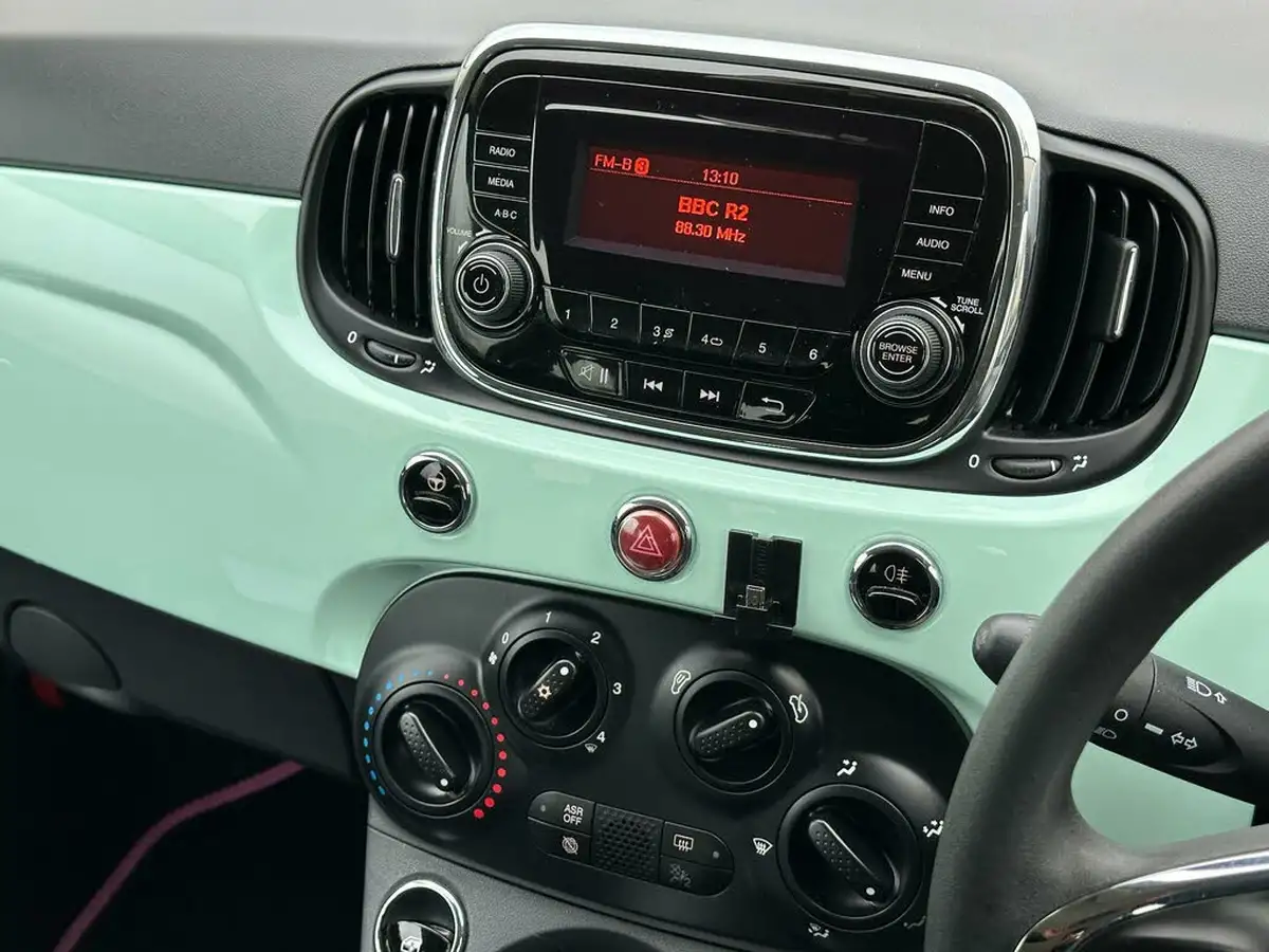 2016-fiat-500-12-pop-star-big-10