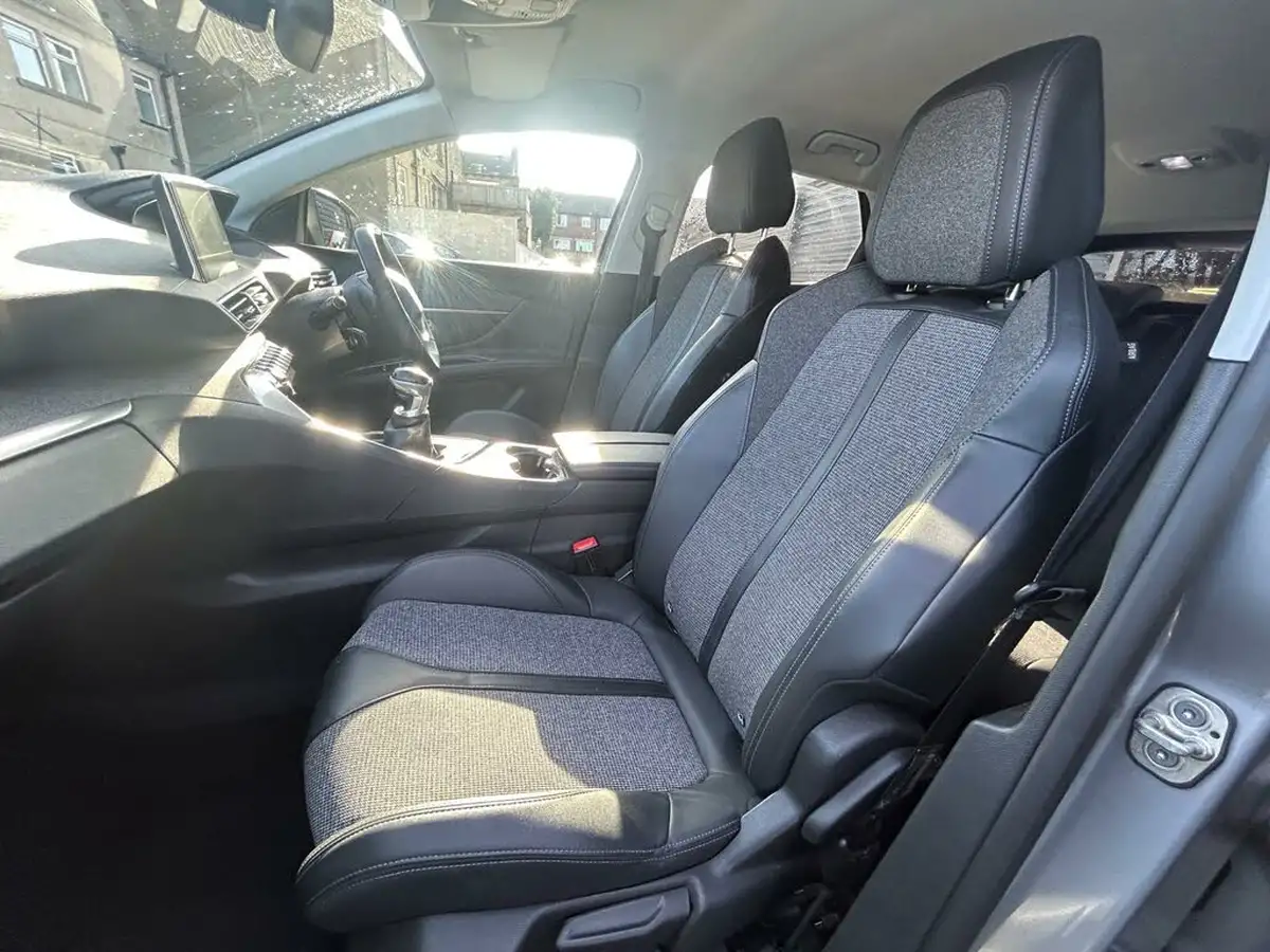 2019-peugeot-3008-suv-12-puretech-allure-big-16