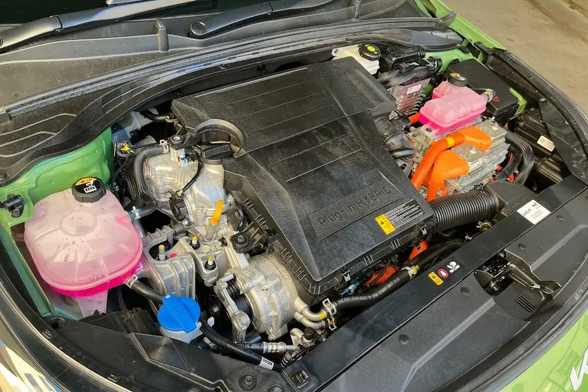 2024-kia-xceed-16-gdi-3-big-36