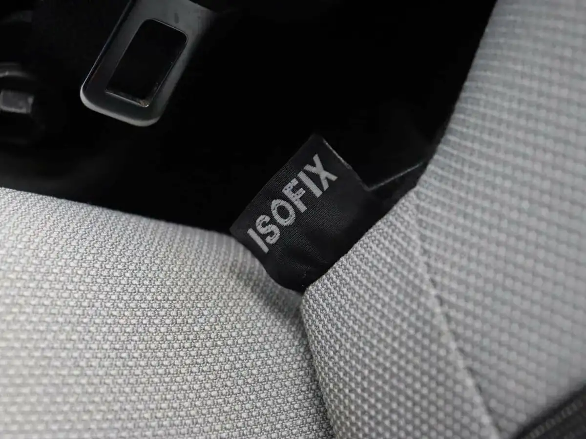 2016-toyota-aygo-10-vvt-i-x-cite-2-cyan-5d-big-22