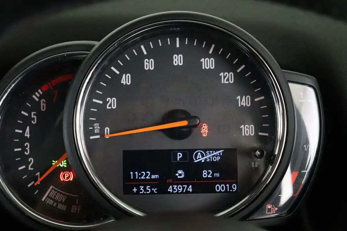 2019-mini-countryman-20-cooper-s-classic-auto-big-17