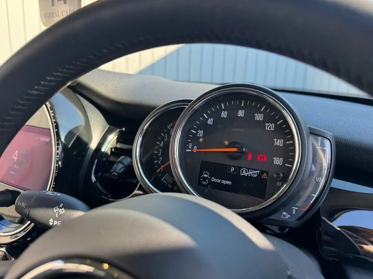 2022-mini-cooper-15-cooper-classic-premium-hatchback-5d-auto-big-26