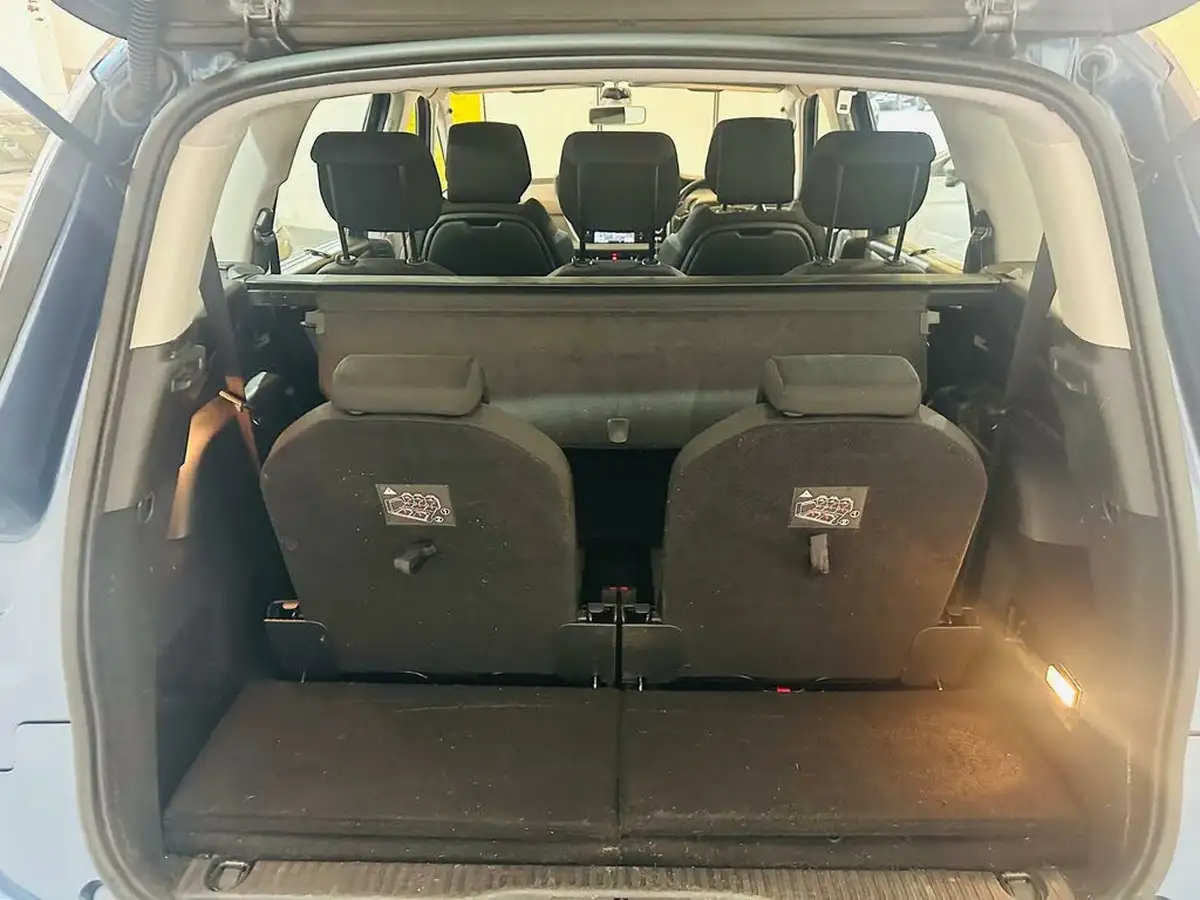 2014-citroen-grand-c4-picasso-20hdi-exclusive-eat6-auto-big-53