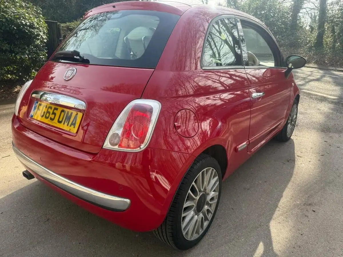 2015-fiat-500-12-lounge-ss-big-2
