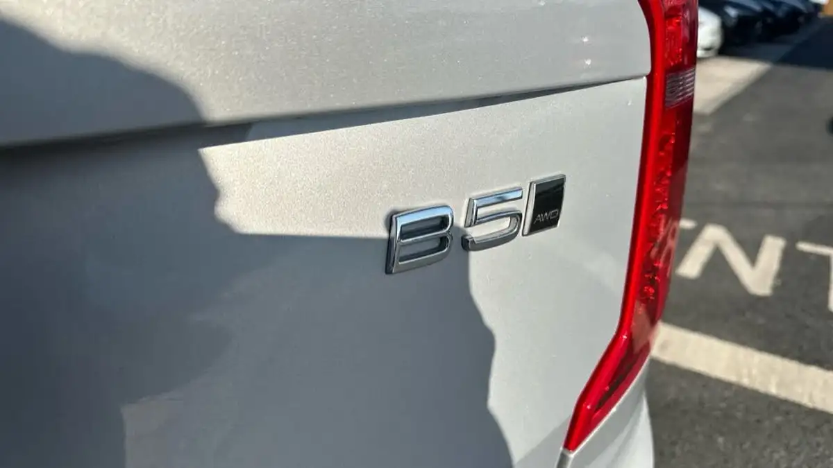 2024-volvo-xc90-20-b5-plus-big-30