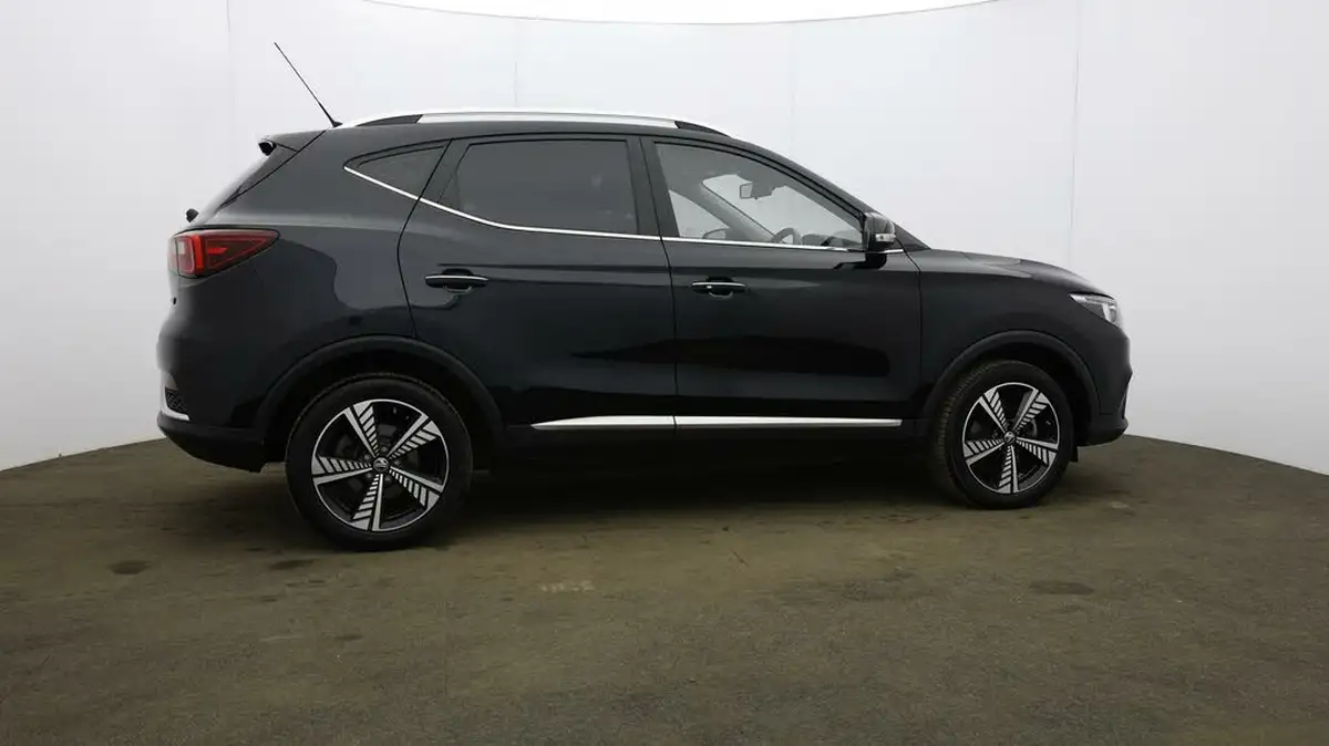 2021-mg-zs-suv-e-exclusive-ev-big-47