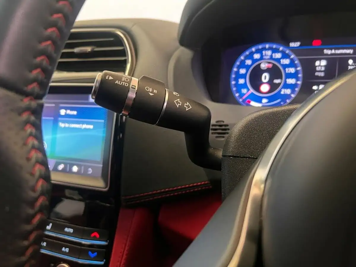 2019-jaguar-f-pace-50-v8-sc-svr-ss-big-52