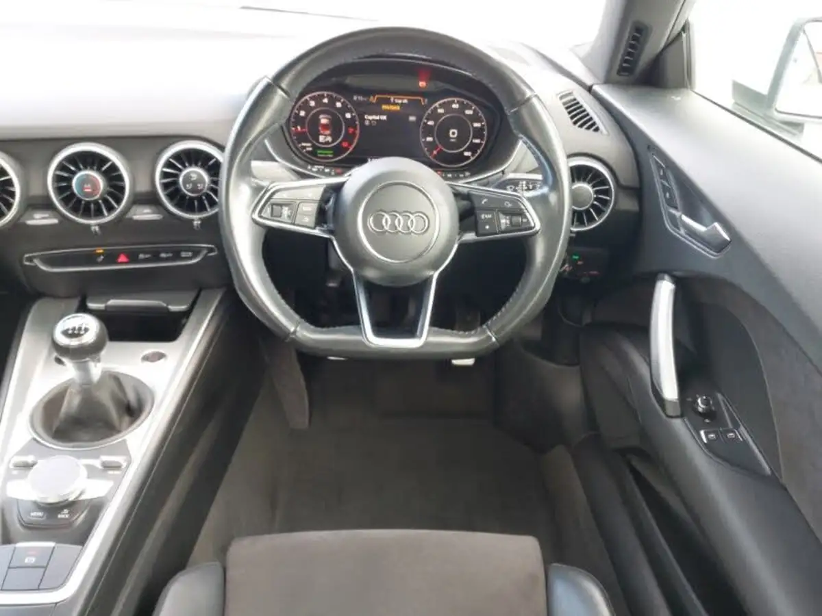 2016-audi-tt-coupe-18-tfsi-sport-big-6
