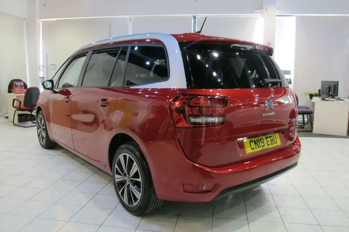 2019-citroen-grand-c4-spacetourer-12-puretech-feel-big-15