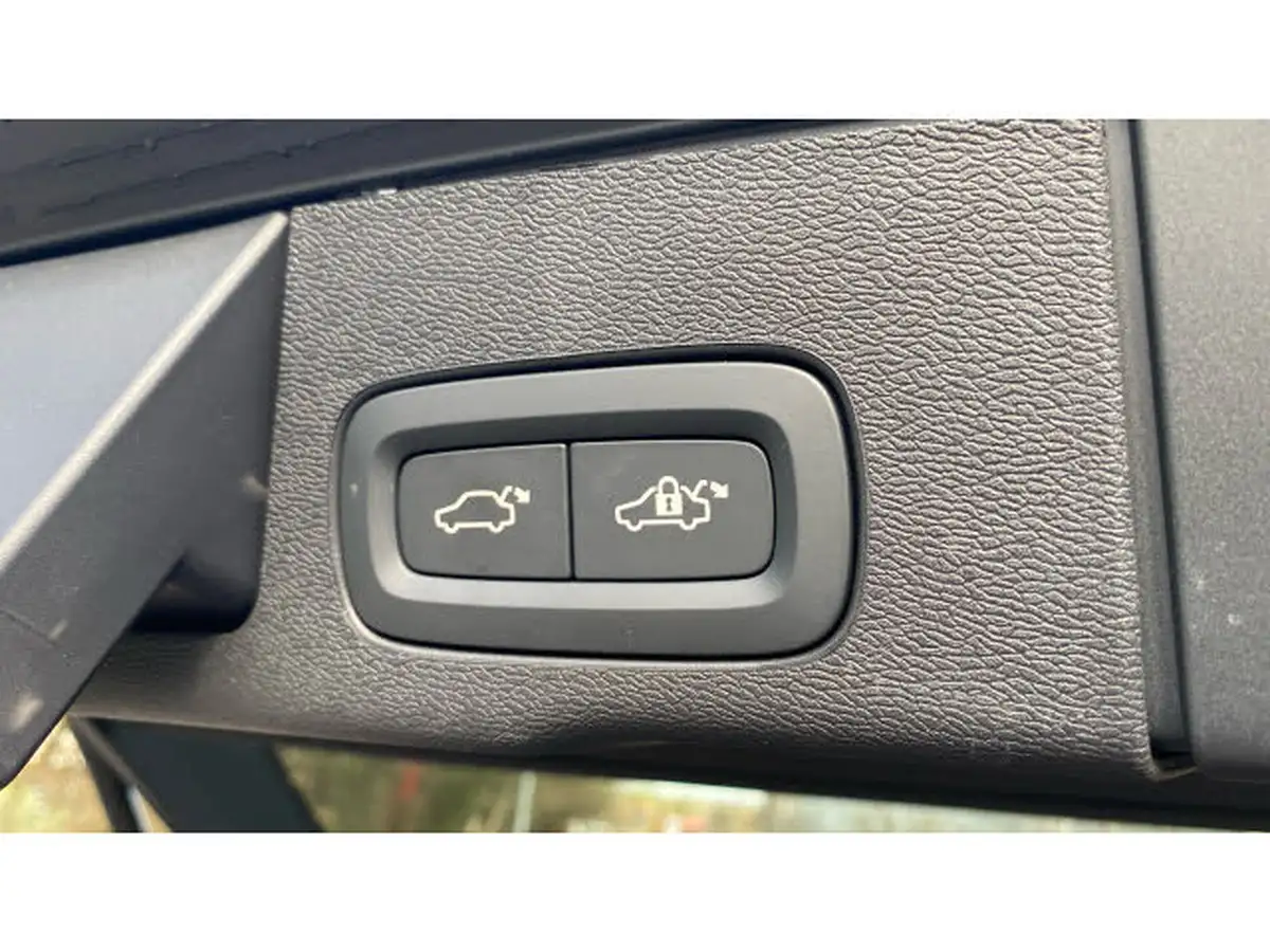 2024-volvo-xc60-20-t6-plus-black-edition-big-50