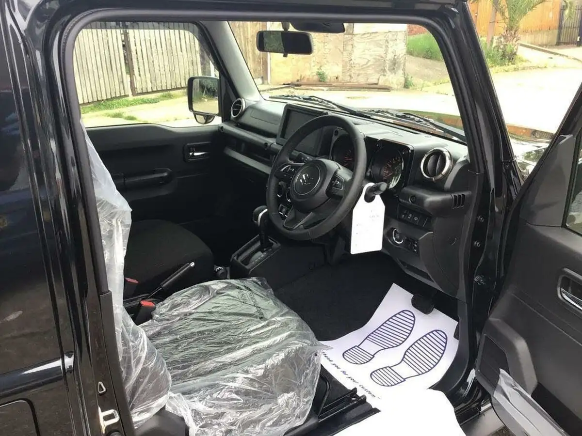 2024-suzuki-jimny-15-light-commercial-allgrip-big-24