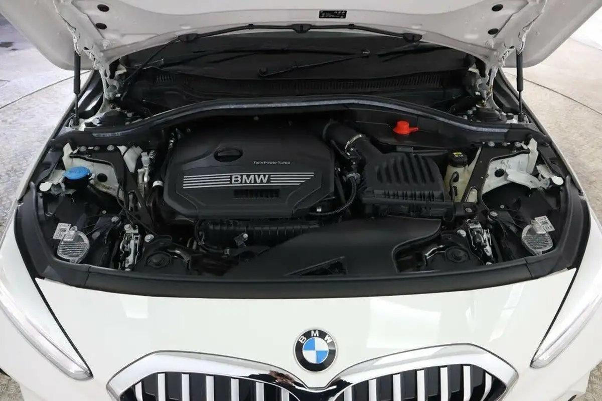 2021-bmw-1-series-15-118i-m-sport-lcp-dct-big-12