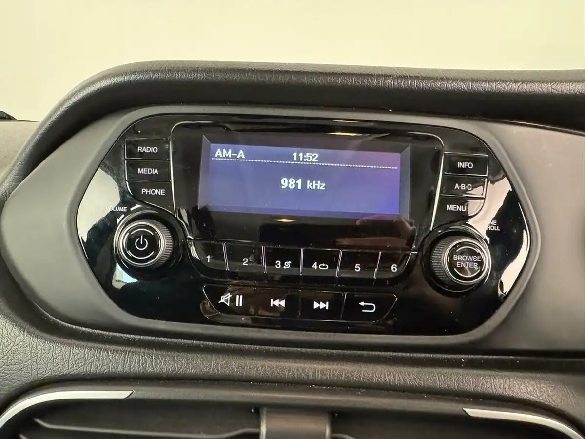 2021-fiat-tipo-10-hatchback-big-43
