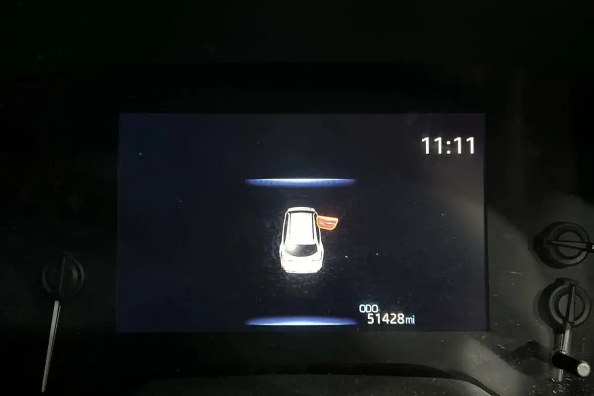 2021-toyota-corolla-18-vvt-i-icon-tech-spare-wheel-touring-sports-5d-big-13