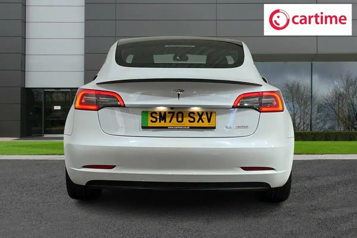 2021-tesla-model-3-e-performance-4x4-big-4